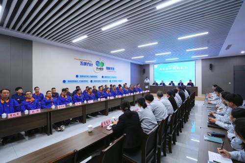 傳習匠心，賦能成長丨華特集團2025年第二批次師徒結對儀式圓滿舉行